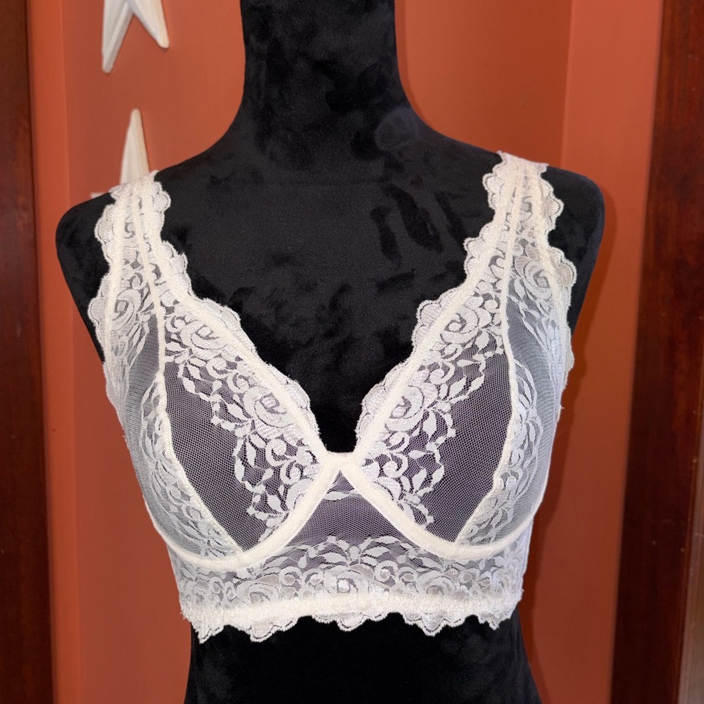 Leonisa Lace bralette